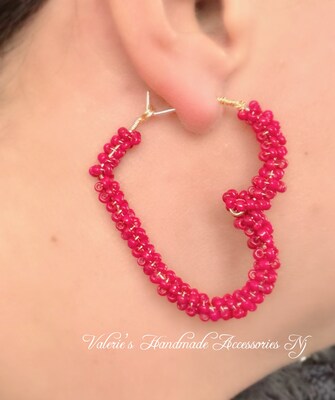 Wrapped beaded heart Valentine’s day earrings - image4